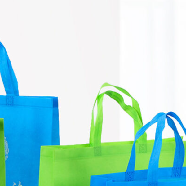 High quality eco-friendly metallized film packaging nonwoven bag non woven tote bag for shopping